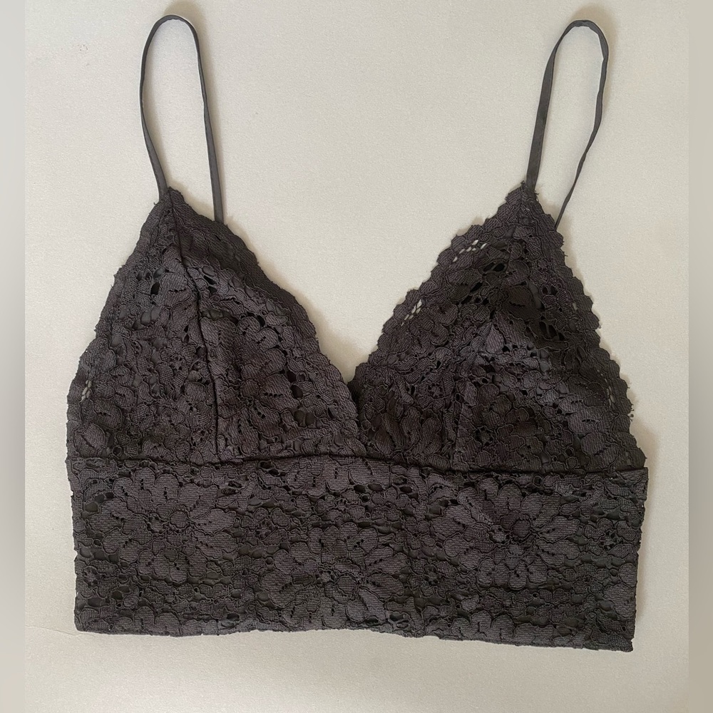 Zara Black Floral Crop Top with Floral Lace detail Sz small